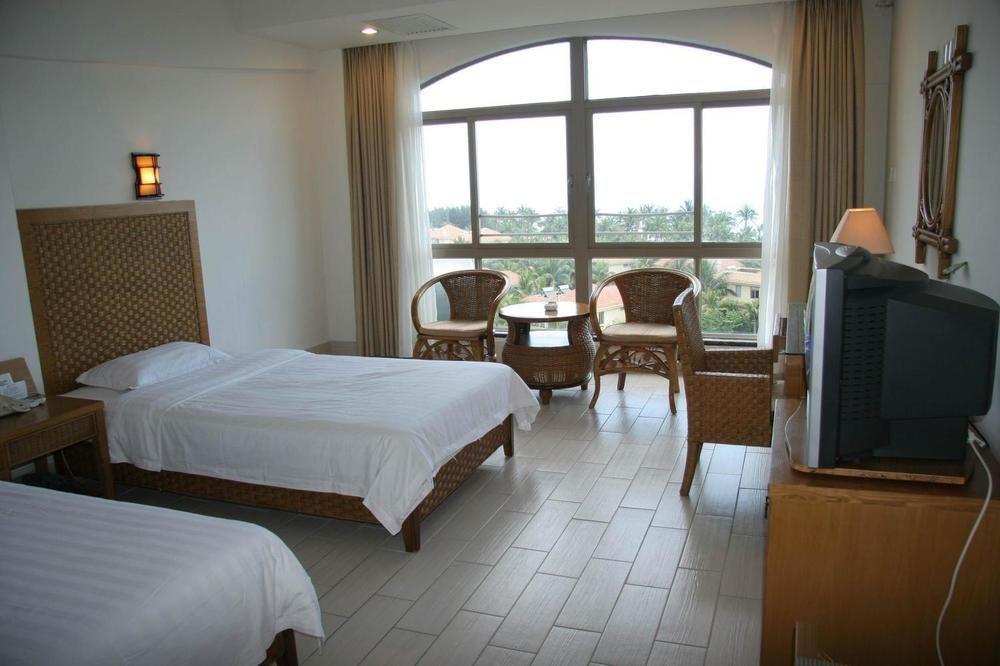 Island Forest Seaview Hotel Qionghai Bagian luar foto