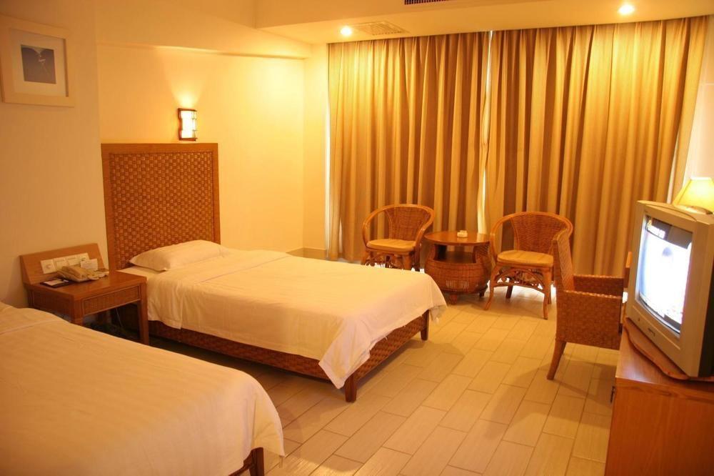 Island Forest Seaview Hotel Qionghai Bagian luar foto